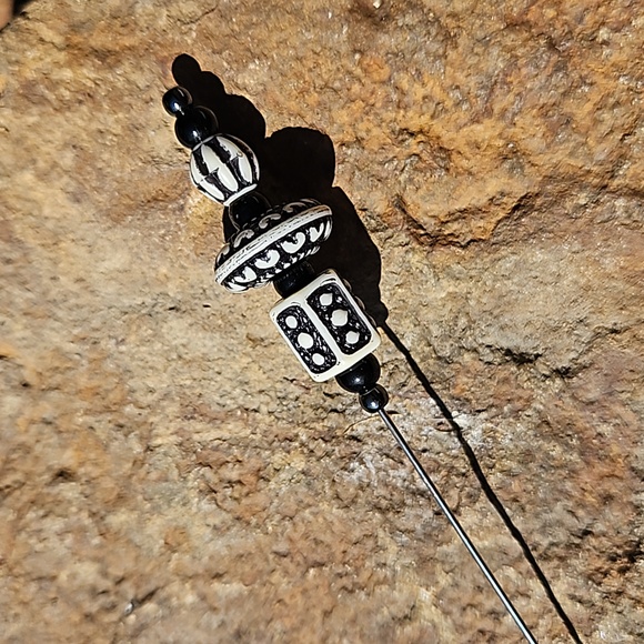 Handmade beaded bookmark, succulent garden decor, multiple uses, great gifts π - Picture 1 of 5